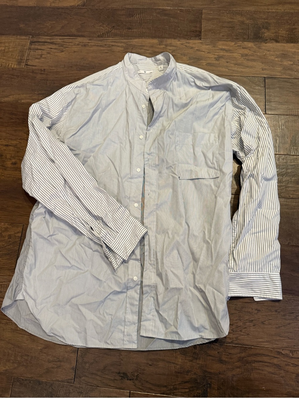 Uniqlo Light Grey & White Striped Band-Collar Button-Down Shirt